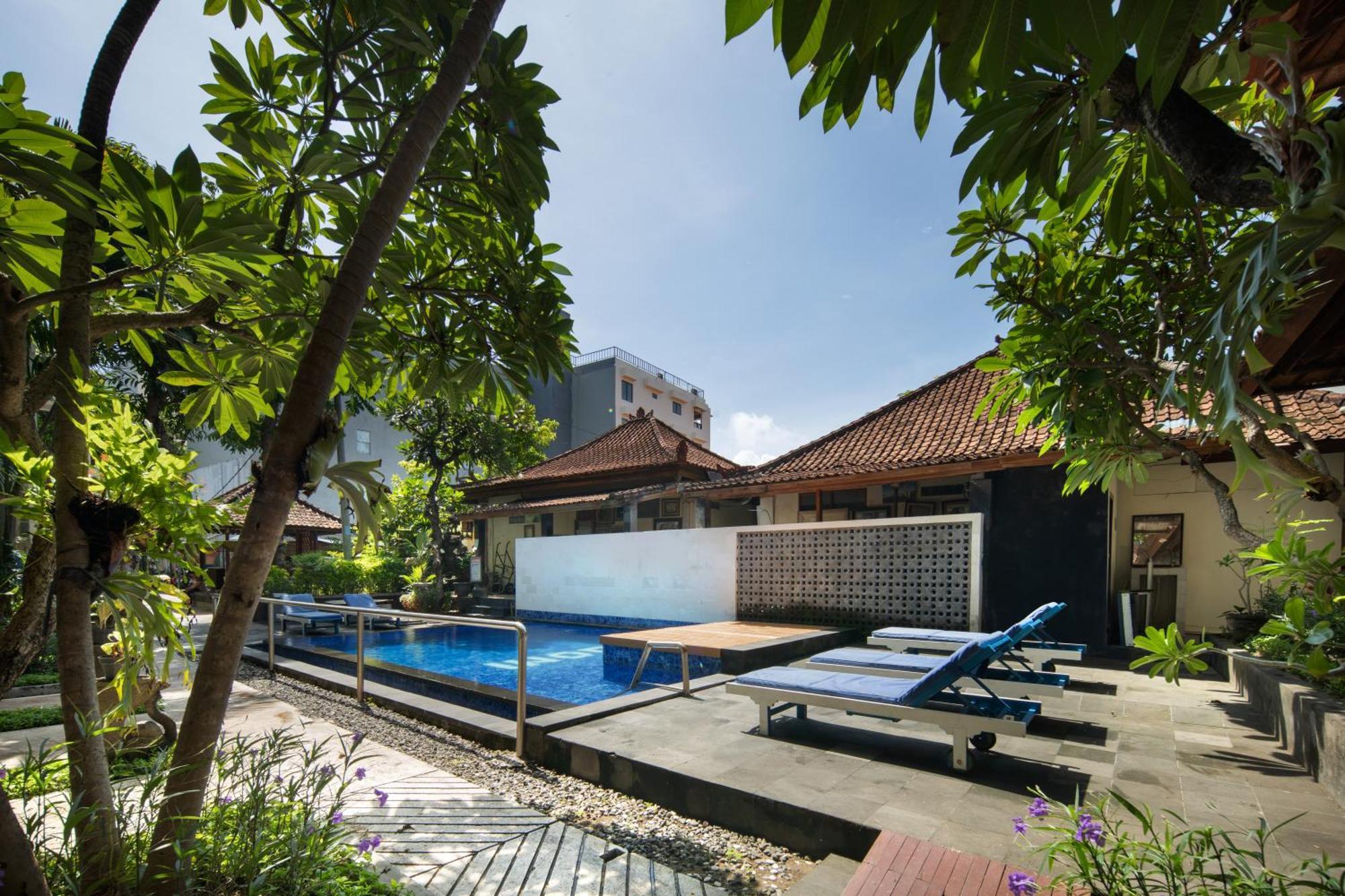 Legian Village Beach Resort - Chse Certified Exteriér fotografie