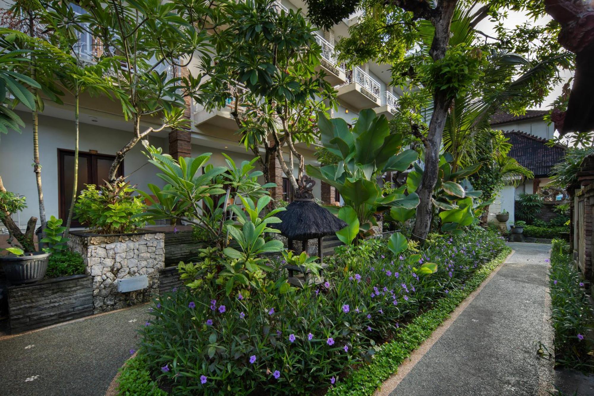 Legian Village Beach Resort - Chse Certified Exteriér fotografie